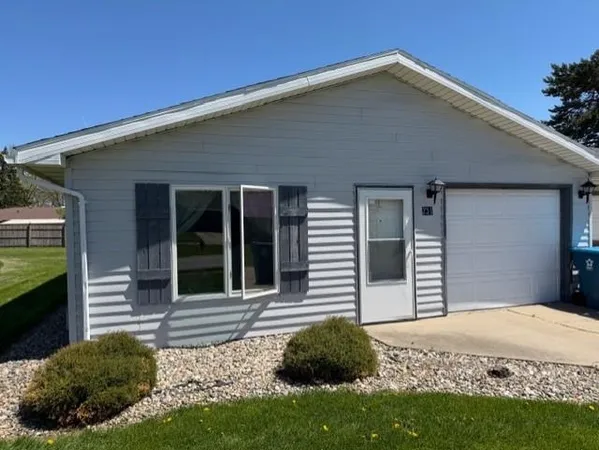 $240,000 | 231-233 Henry Place, Unit 231/233, Angola, IN 46703