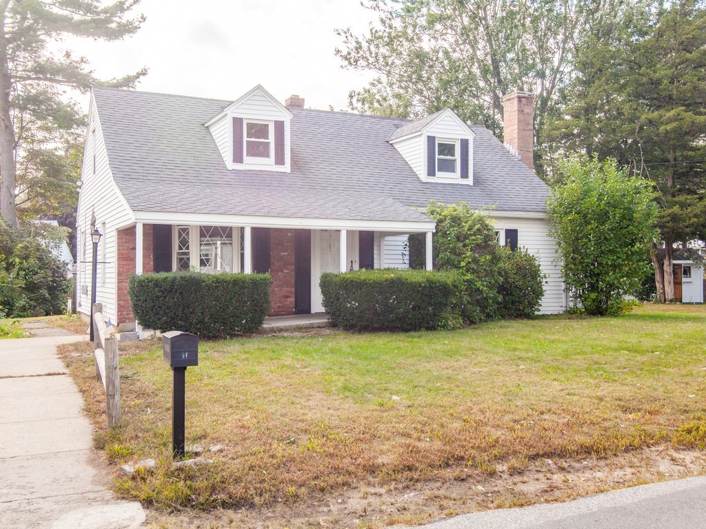 11 Hathaway Road Wilmington, MA 01887 - Photo 2 of 12