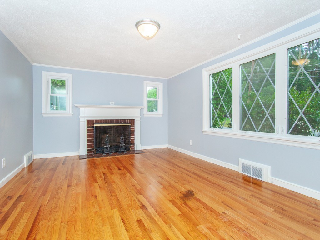 11 Hathaway Road Wilmington, MA 01887 - Photo 6 of 12