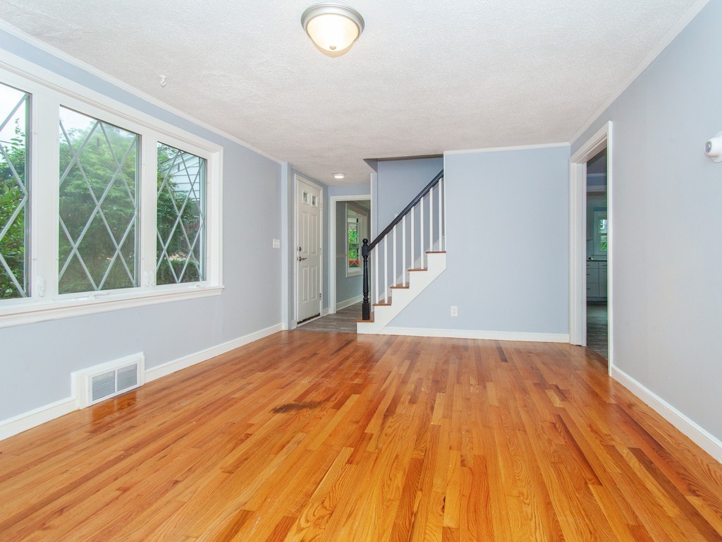 11 Hathaway Road Wilmington, MA 01887 - Photo 7 of 12