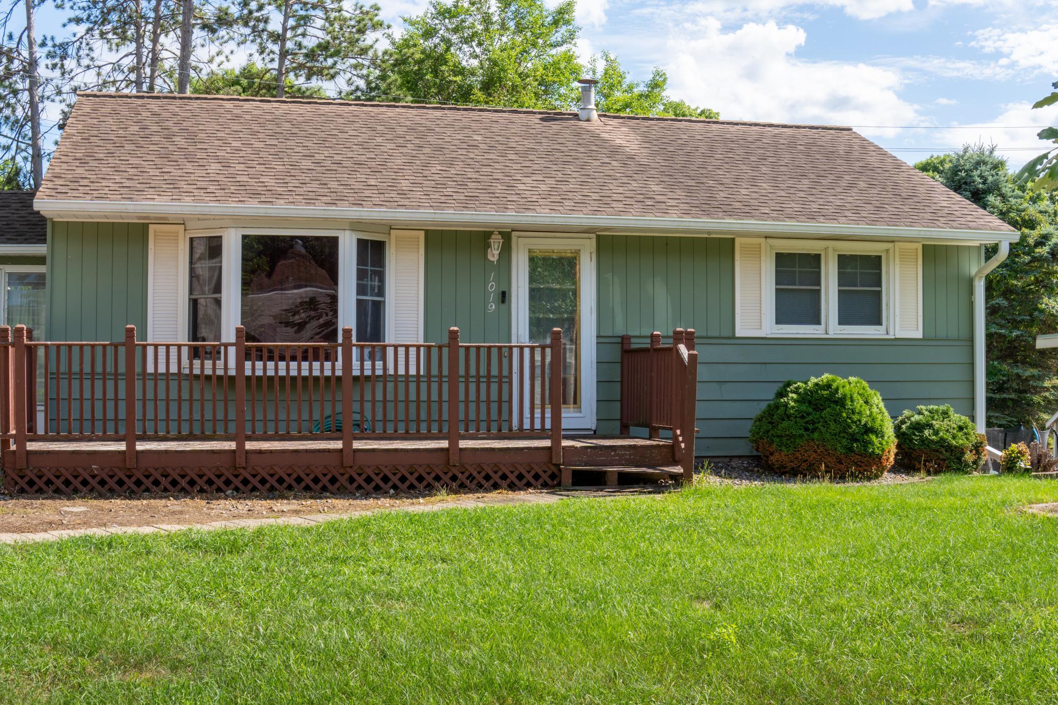 1019 Maple Street Red Wing, MN 55066 - Photo 2 of 17