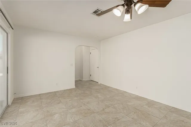 $2,250 | 6358 Meadowlark Lane, Las Vegas, NV 89103