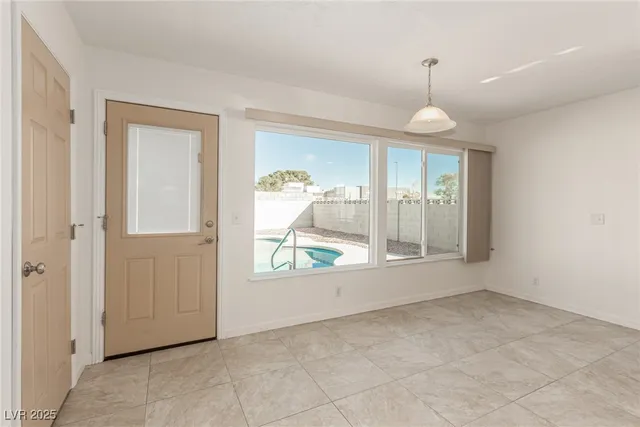 $2,250 | 6358 Meadowlark Lane, Las Vegas, NV 89103