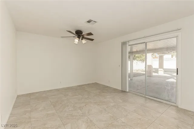 $2,250 | 6358 Meadowlark Lane, Las Vegas, NV 89103