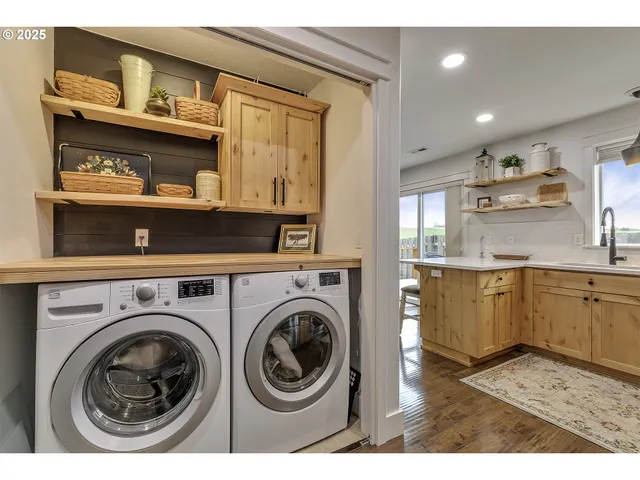 $475,000 | 1028 East 16th Street, Lafayette, OR 97127