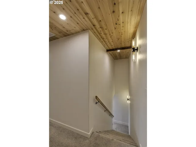 $475,000 | 1028 East 16th Street, Lafayette, OR 97127