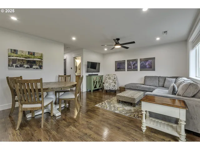 $475,000 | 1028 East 16th Street, Lafayette, OR 97127