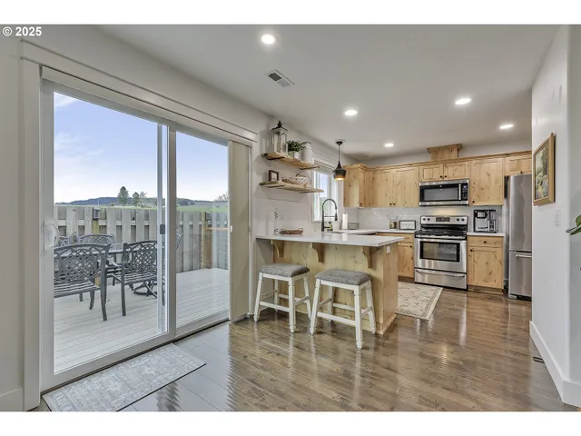 $475,000 | 1028 East 16th Street, Lafayette, OR 97127