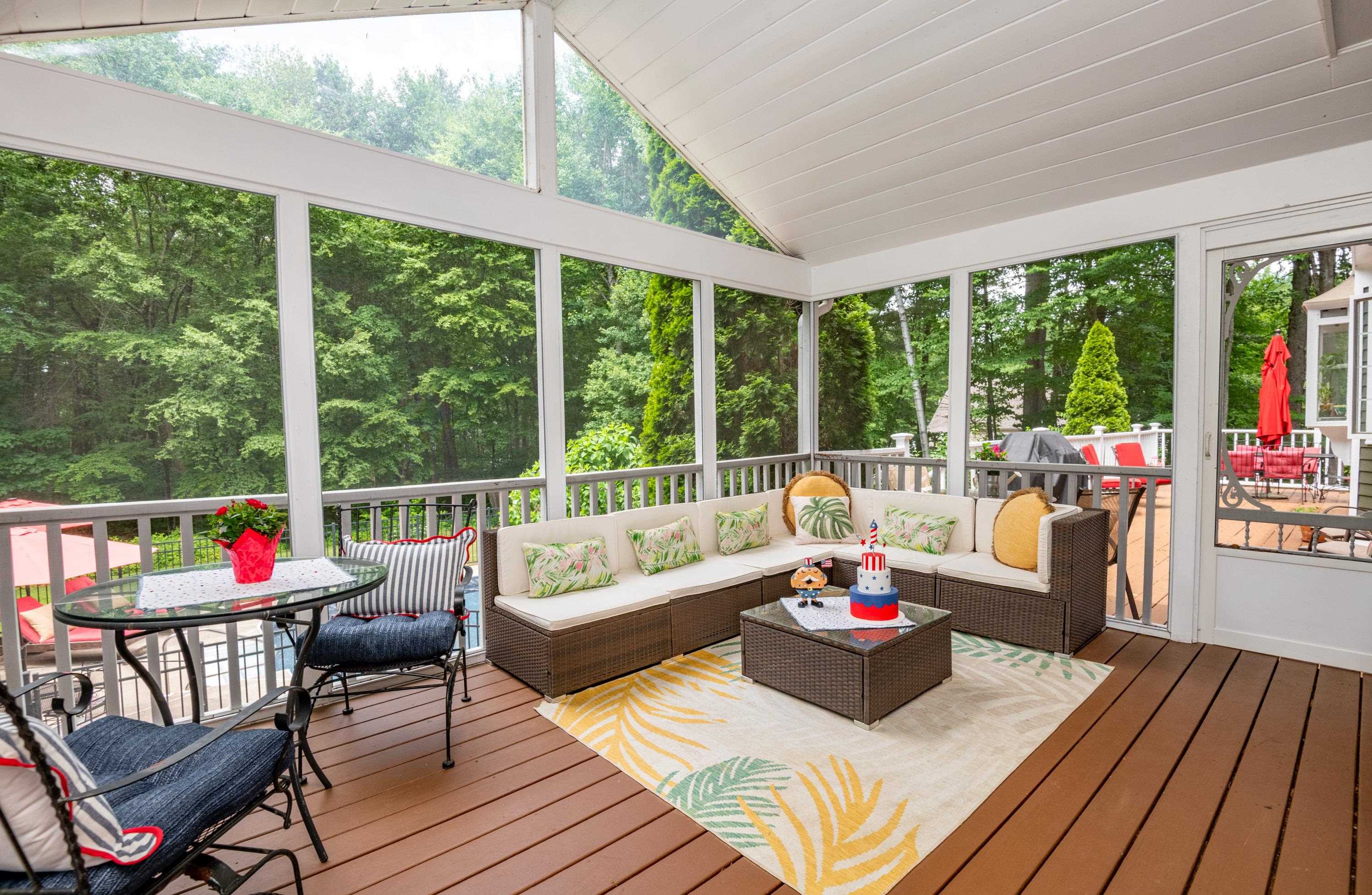 8 Coventry Lane Derry, NH 03038 - Photo 48 of 60