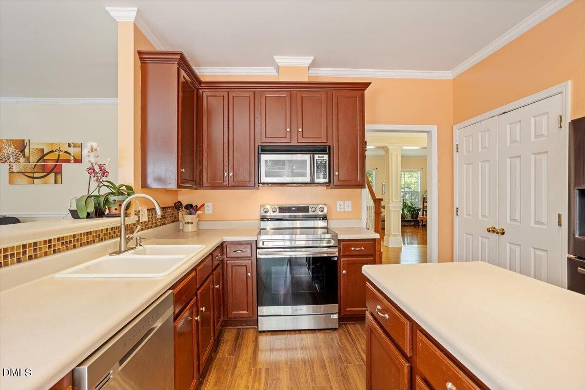 129 Okamato Street Raleigh, NC 27603 - Photo 13 of 46 Kitchen