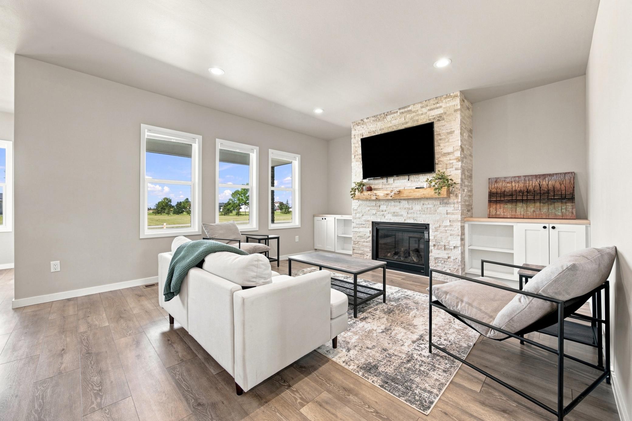 102 Annie's Way Mapleton, ND 58059 - Photo 4 of 47 Gallery Image 4