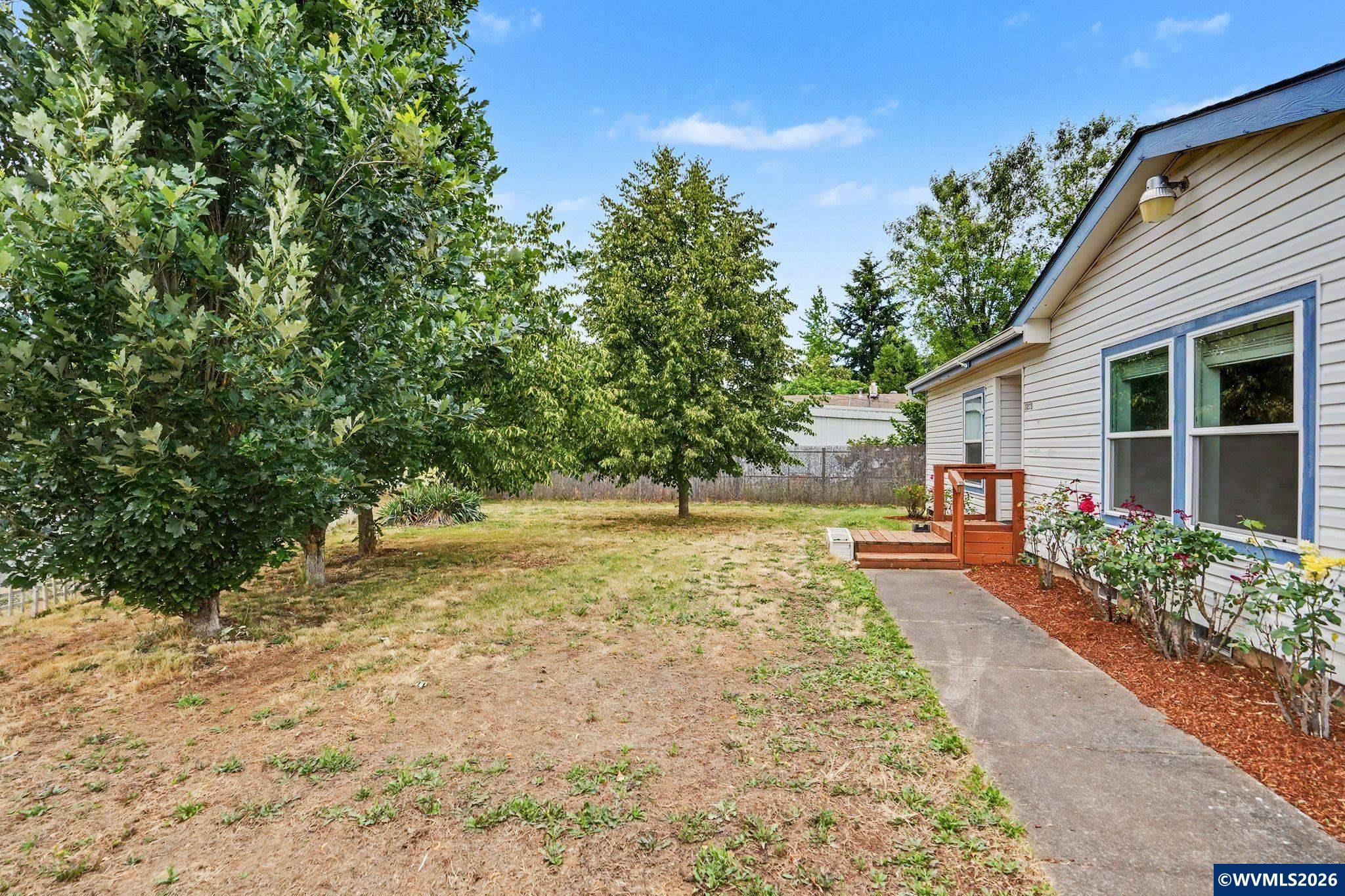 2255 Fuller Lane Lebanon, OR 97355 - Photo 4 of 36