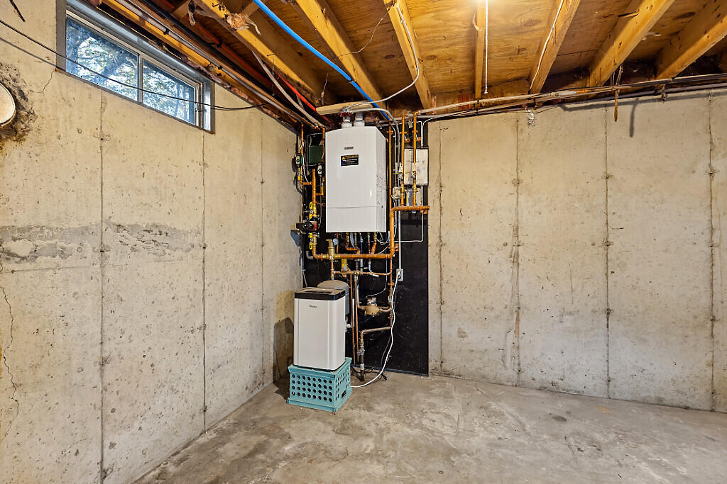 384 Spring Water Road Poland, ME 04274 - Photo 44 of 59 Heating System