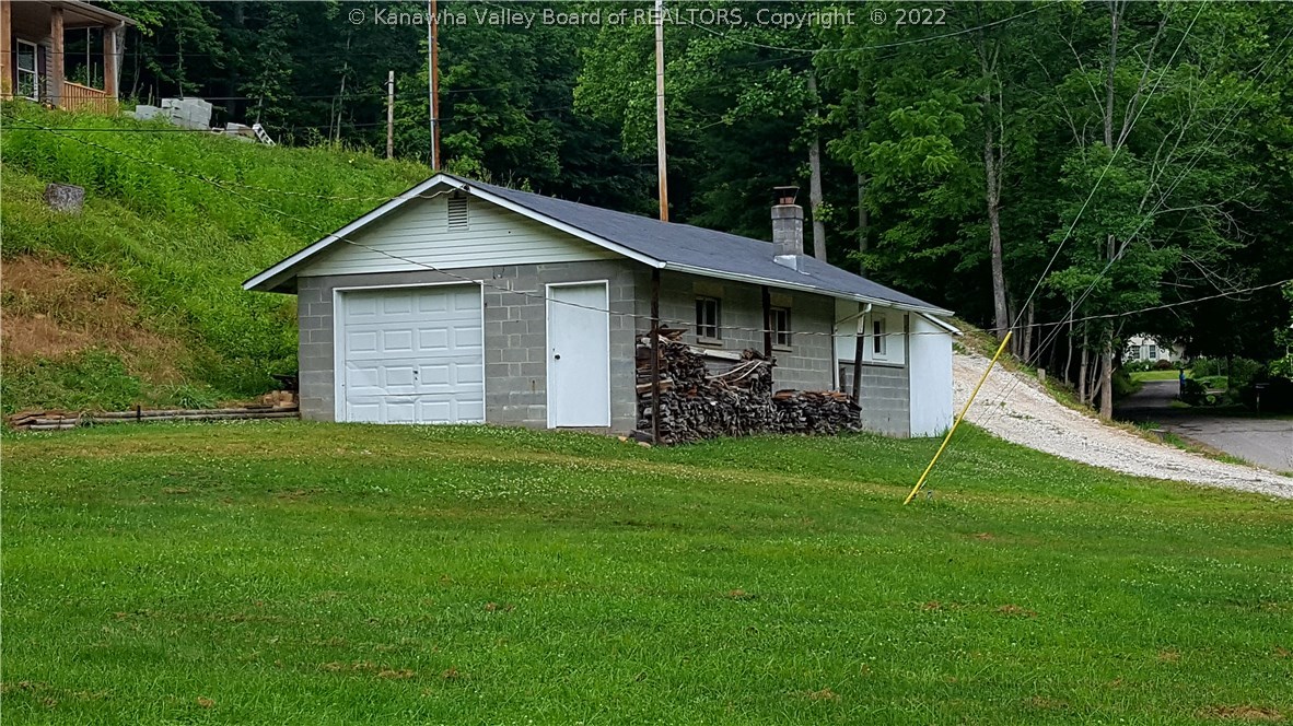 1522 Kaufmans Branch Road Elkview, WV 25071 - Photo 19 of 24 Gallery Image 19