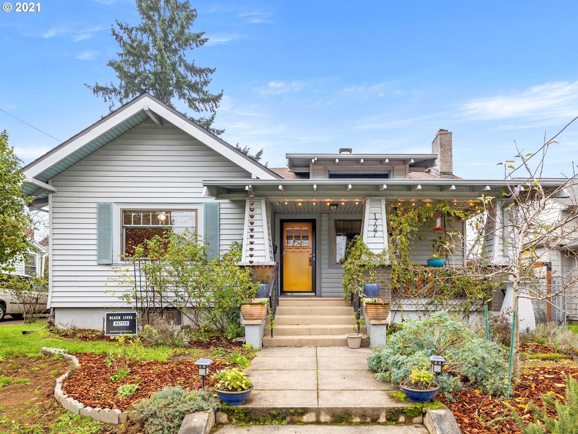 1727 North Rosa Parks Way Portland, OR 97217 - Photo 1 of 25 Gallery Image 1