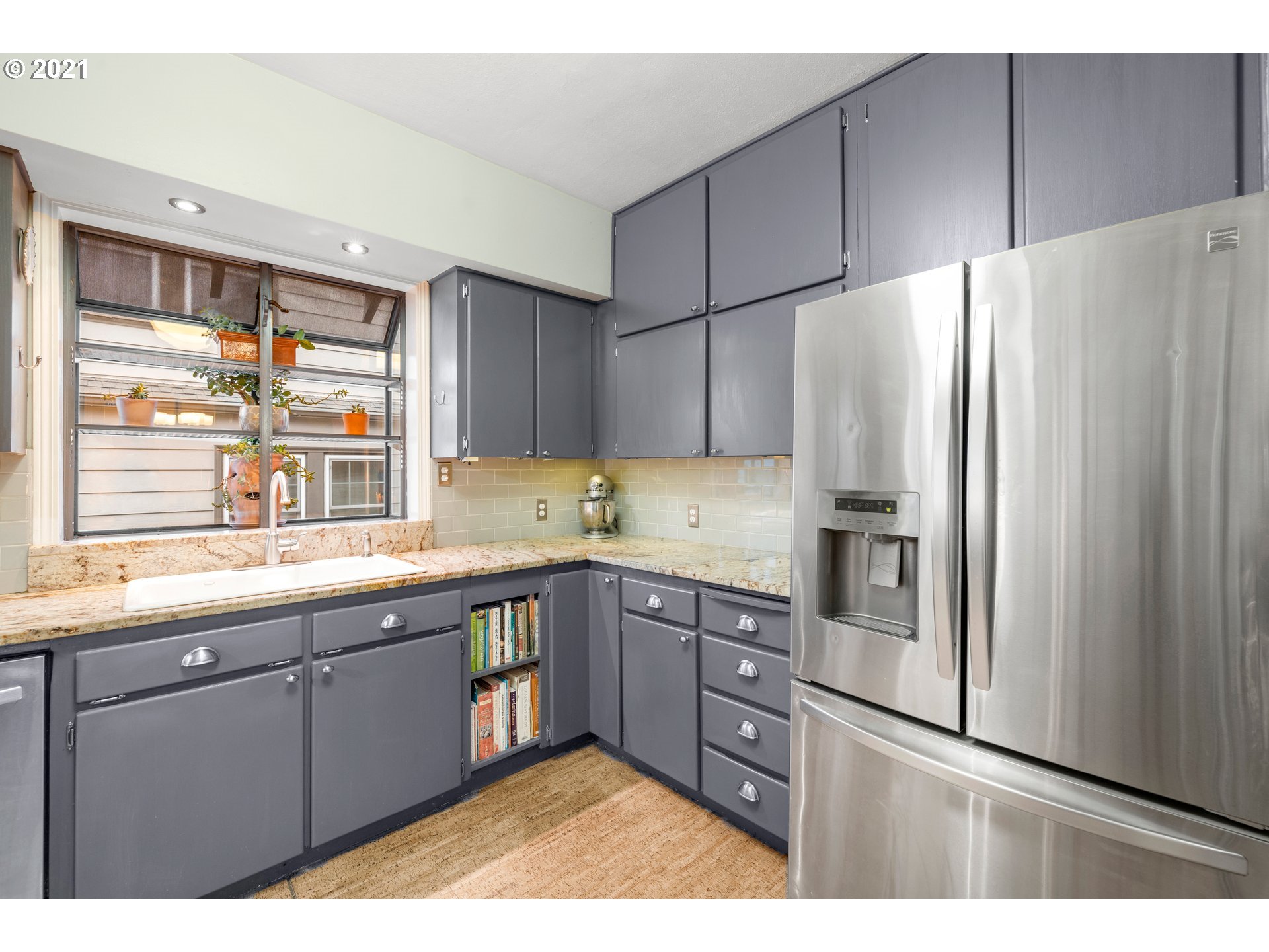 1727 North Rosa Parks Way Portland, OR 97217 - Photo 12 of 25 Gallery Image 12