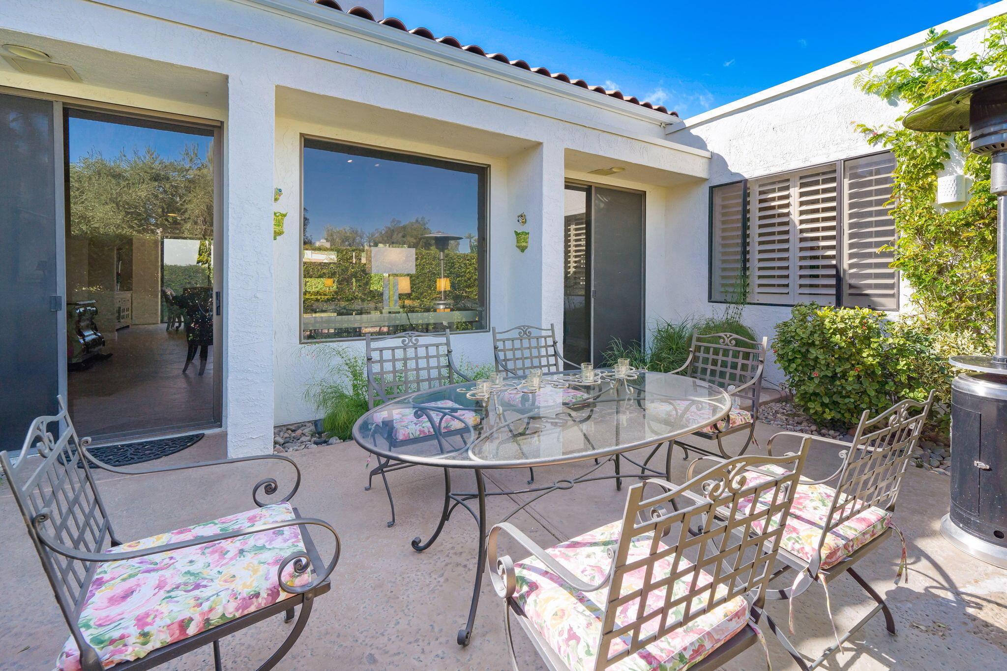 818 Inverness Drive Rancho Mirage, CA 92270 - Photo 40 of 43 a outdoor space with furniture