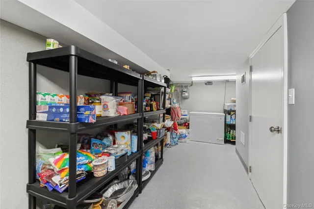 $649,000 | 906 Ardmore Place, Bellmore, NY 11710