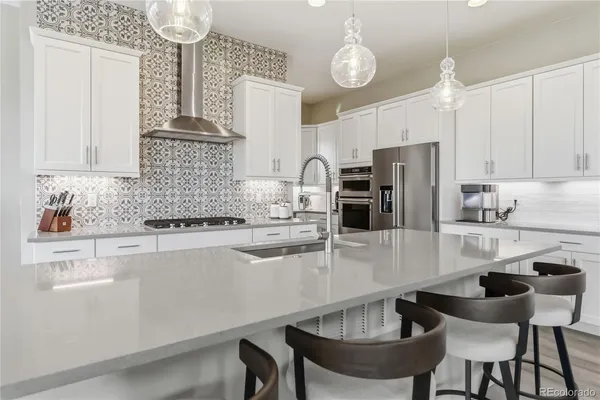 $1,399,000 | 489 Meadowleaf Lane, Highlands Ranch, CO 80126