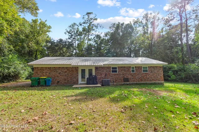 $200,000 | 13109 Oak Haven Drive, Moss Point, MS 39562