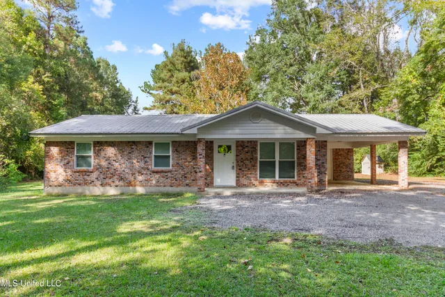 $200,000 | 13109 Oak Haven Drive, Moss Point, MS 39562