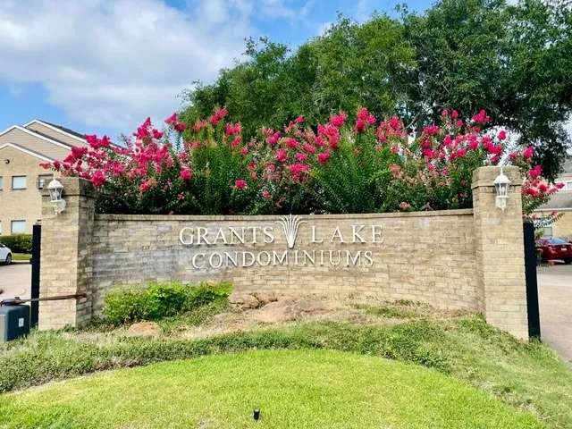 $1,700 | 2710 Grants Lake Boulevard, Unit P3, Sugar Land, TX 77479