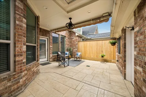 $335,000 | 3338 Knollcrest Lane, Pearland, TX 77584