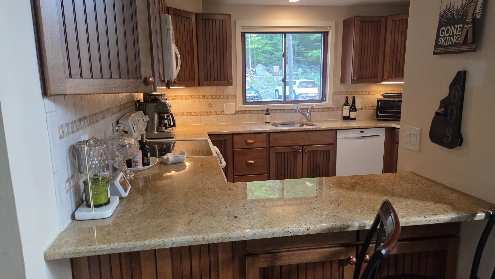 37 Whaleback Road, Unit 1&2 Lincoln, NH 03251 - Photo 2 of 22 Gallery Image 2