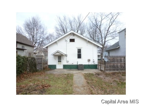 1528 E Keys Springfield, IL 62702 - Photo 3 of 6