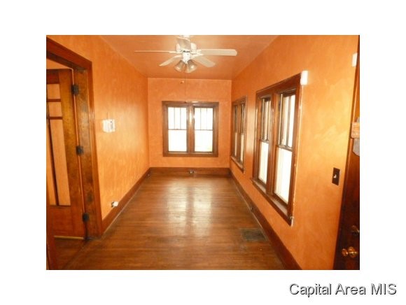 1528 E Keys Springfield, IL 62702 - Photo 4 of 6