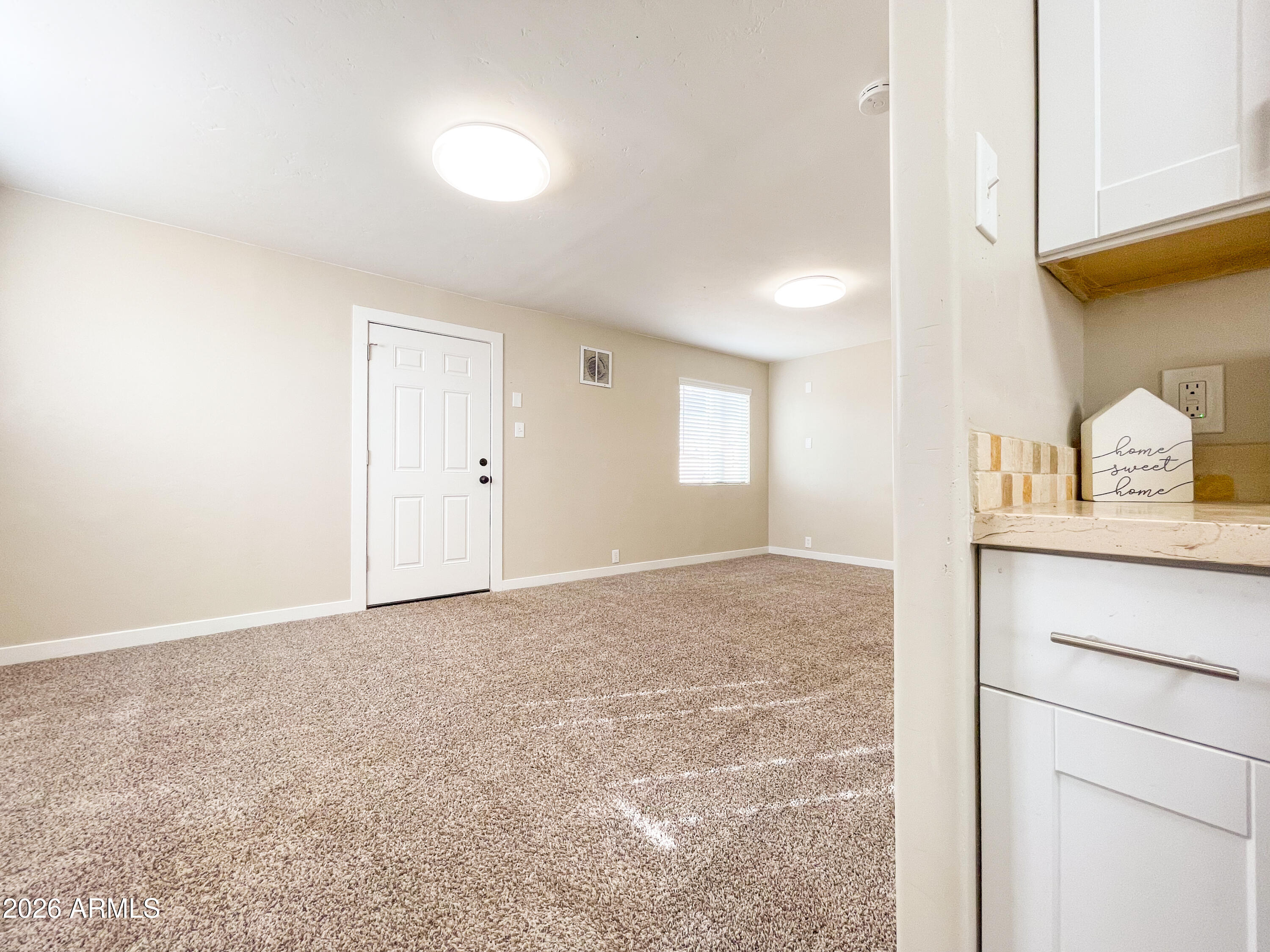 645 Barlow Street Colorado City, AZ 86021 - Photo 33 of 48 Large Family Room