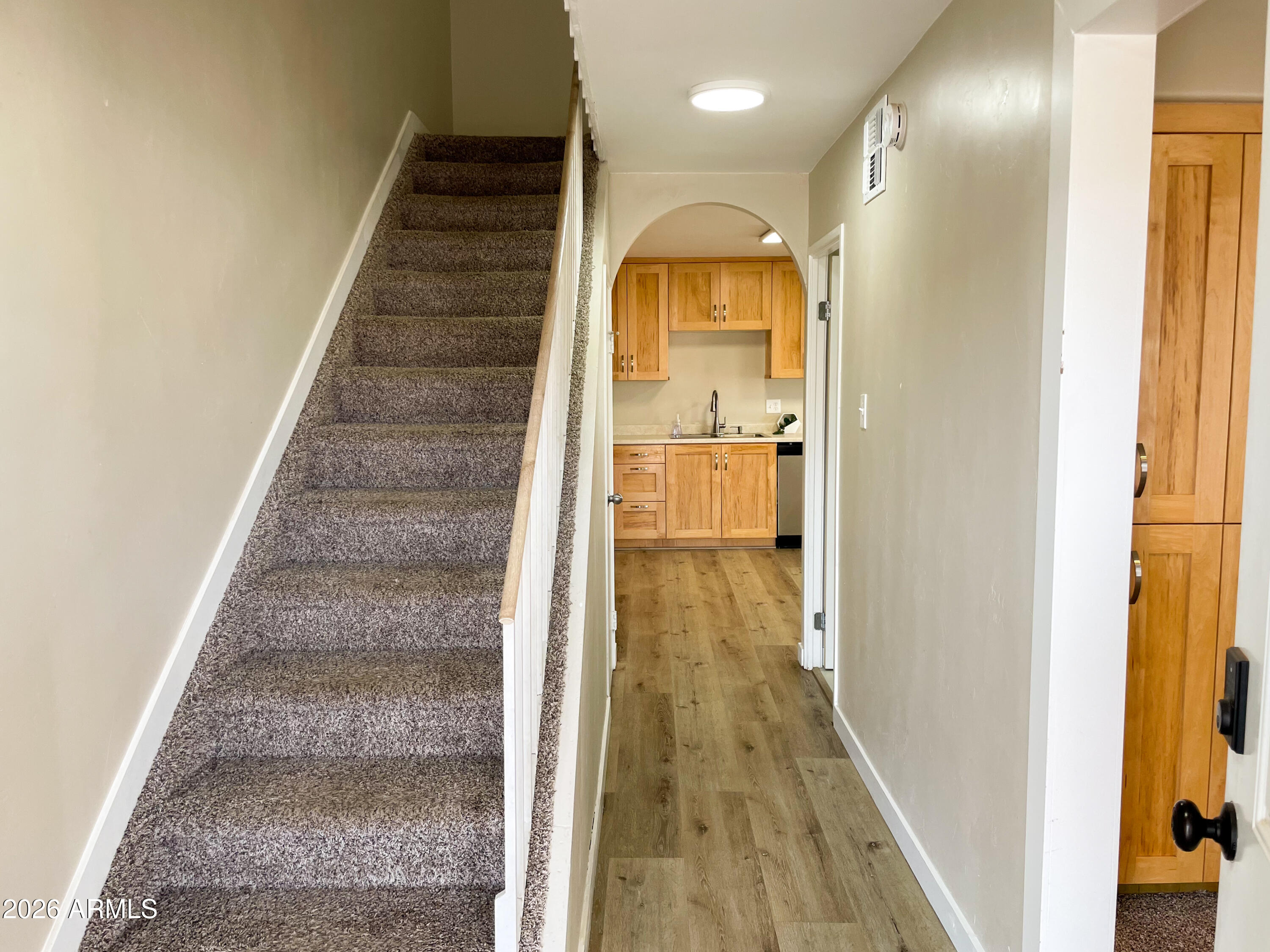 645 Barlow Street Colorado City, AZ 86021 - Photo 5 of 48 Interior Entry