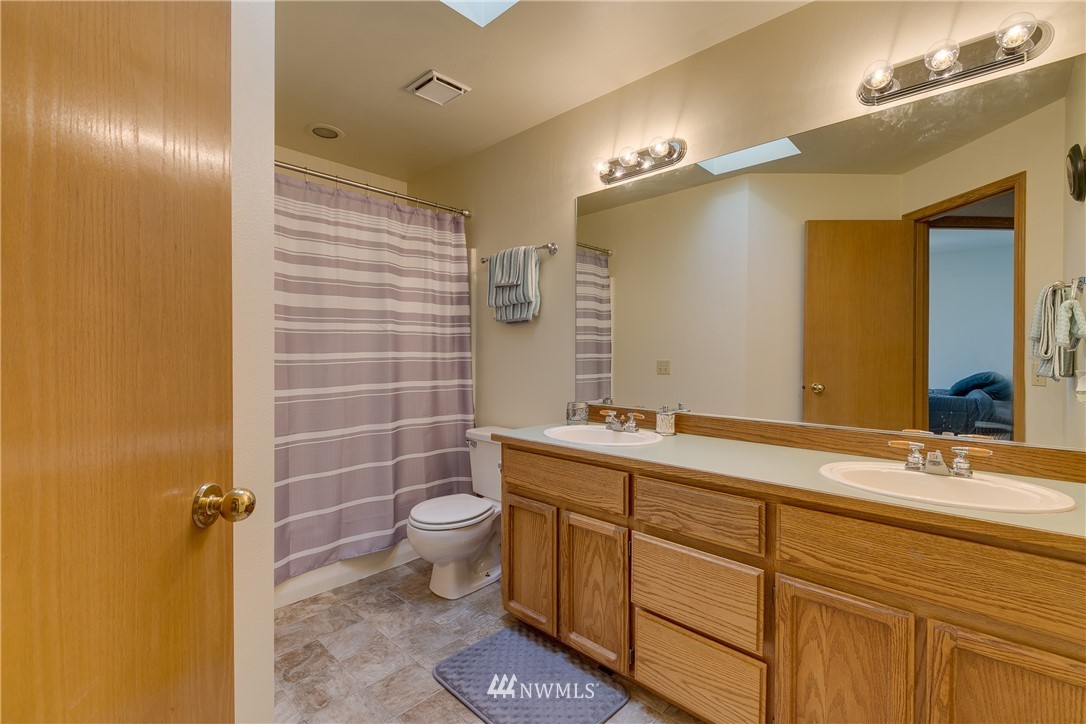 3210 210th Street Southeast Bothell, WA 98021 - Photo 15 of 25