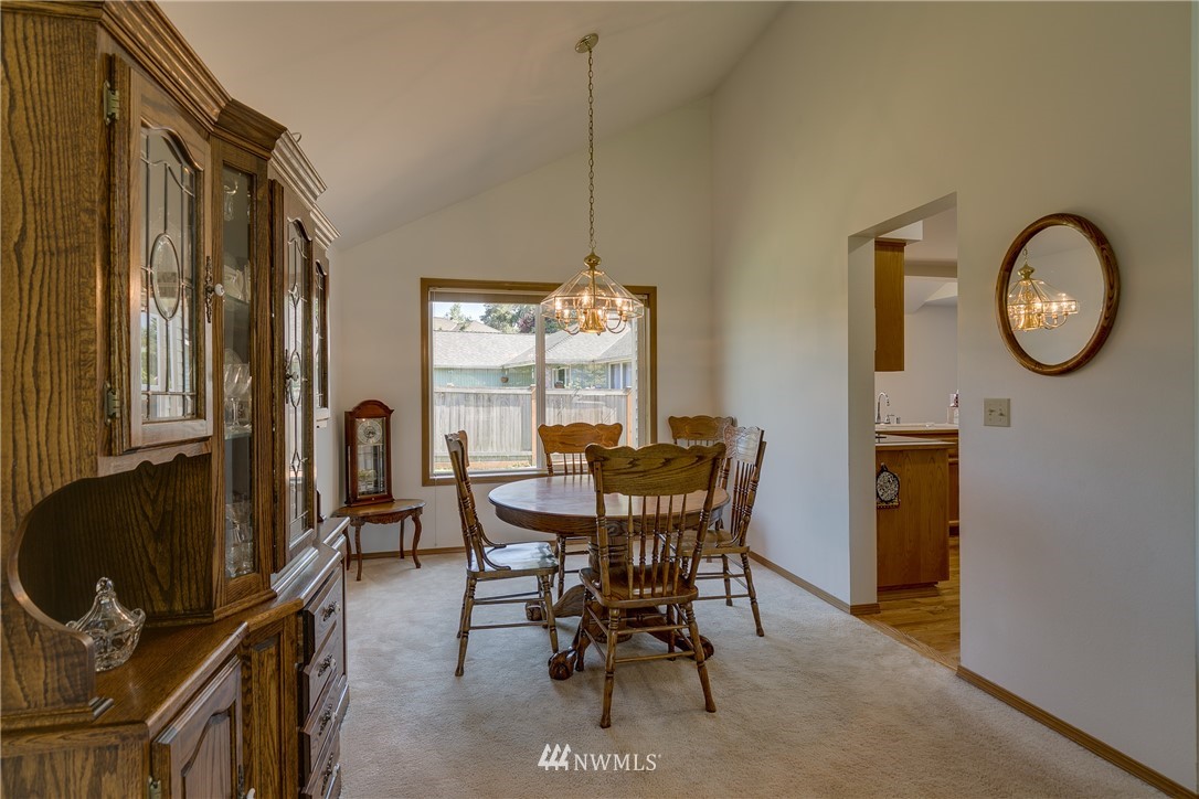 3210 210th Street Southeast Bothell, WA 98021 - Photo 5 of 25