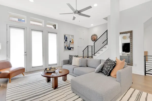 $4,500 | 1008 Concordia Avenue, Austin, TX 78705