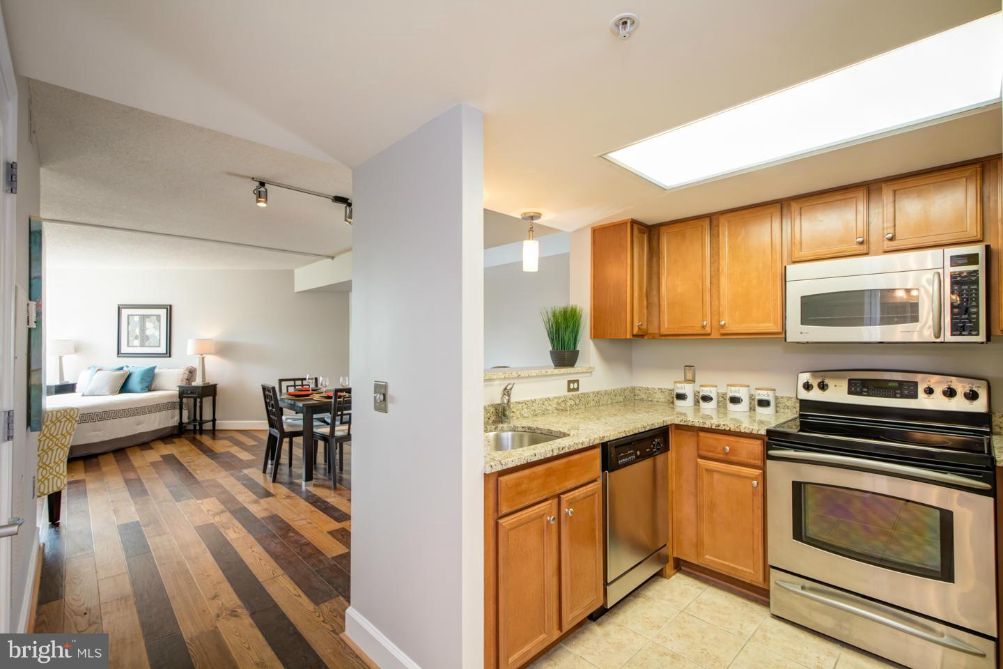 11800 Sunset Hills Road, Unit 301 Reston, VA 20190 - Photo 2 of 22 Kitchen