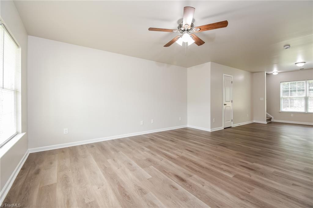 4455 Oak Pointe Drive Winston-Salem, NC 27105 - Photo 3 of 16