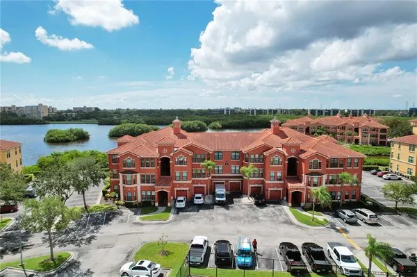 $410,000 | 2731 Via Capri, Unit 928, Clearwater, FL 33764