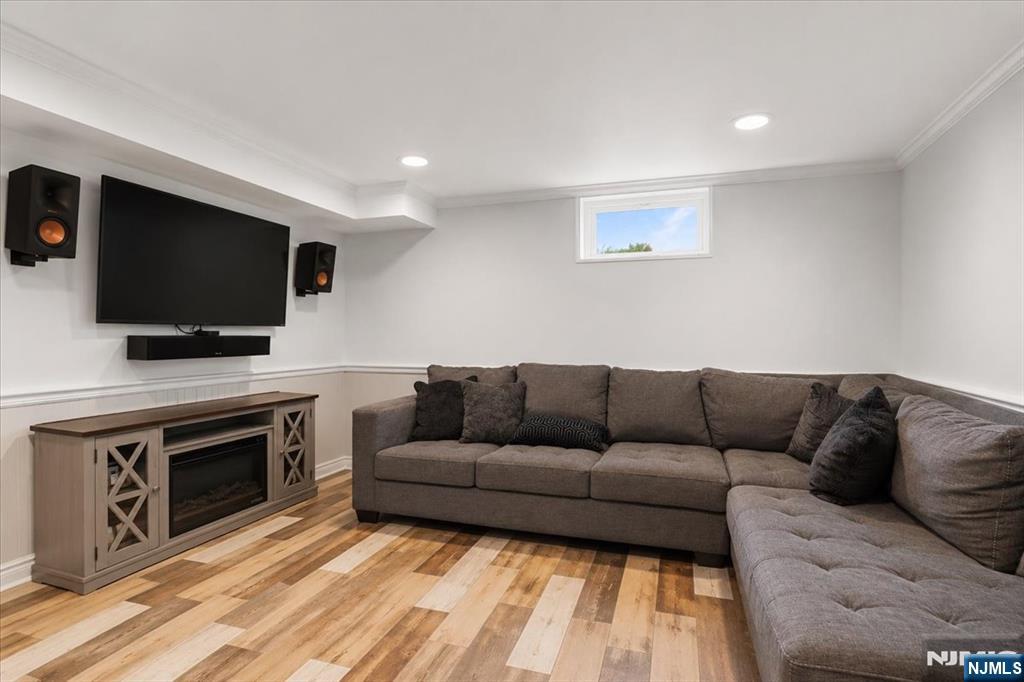 43 Berwyn Place Bergenfield, NJ 07621 - Photo 17 of 31