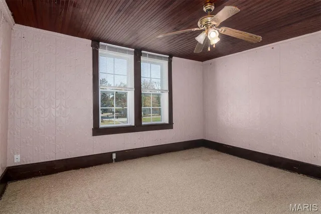 $85,000 | 511 12th Street, Highland, IL 62249