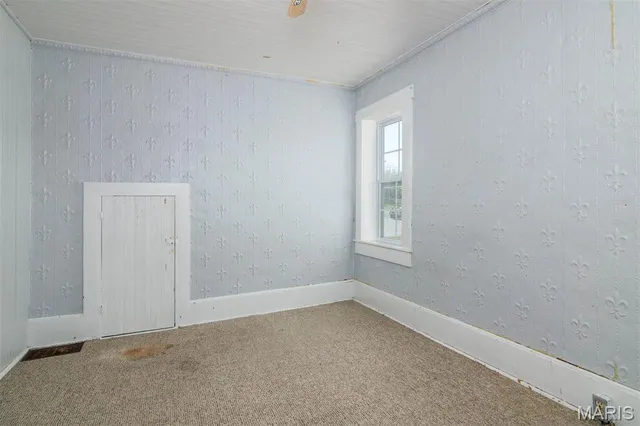 $85,000 | 511 12th Street, Highland, IL 62249