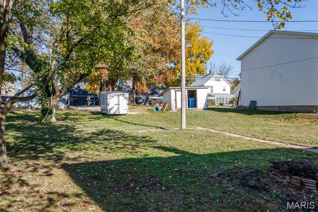 511 12th Street Highland, IL 62249 - Photo 27 of 41