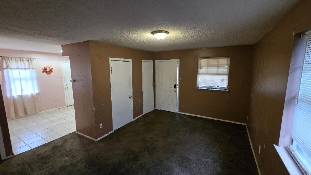 753 King Road Memphis, TN 38109 - Photo 15 of 17 an empty room with windows