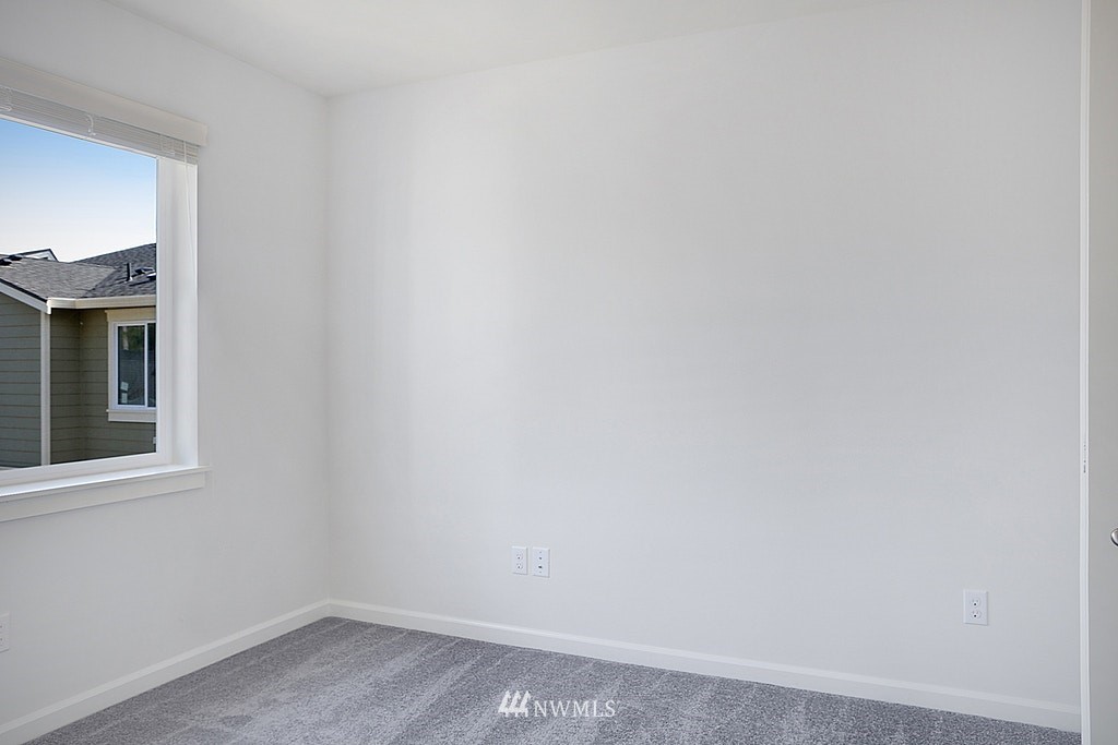 18525 46th Avenue Southeast Bothell, WA 98012 - Photo 9 of 25 Gallery Image 9