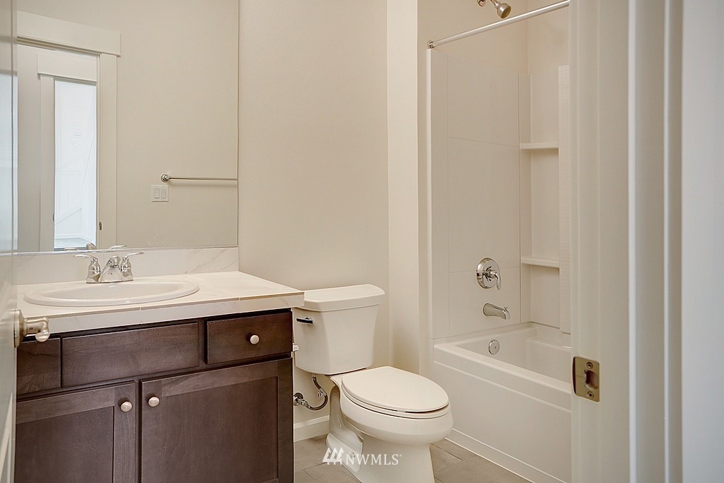 18525 46th Avenue Southeast Bothell, WA 98012 - Photo 10 of 25 Gallery Image 10