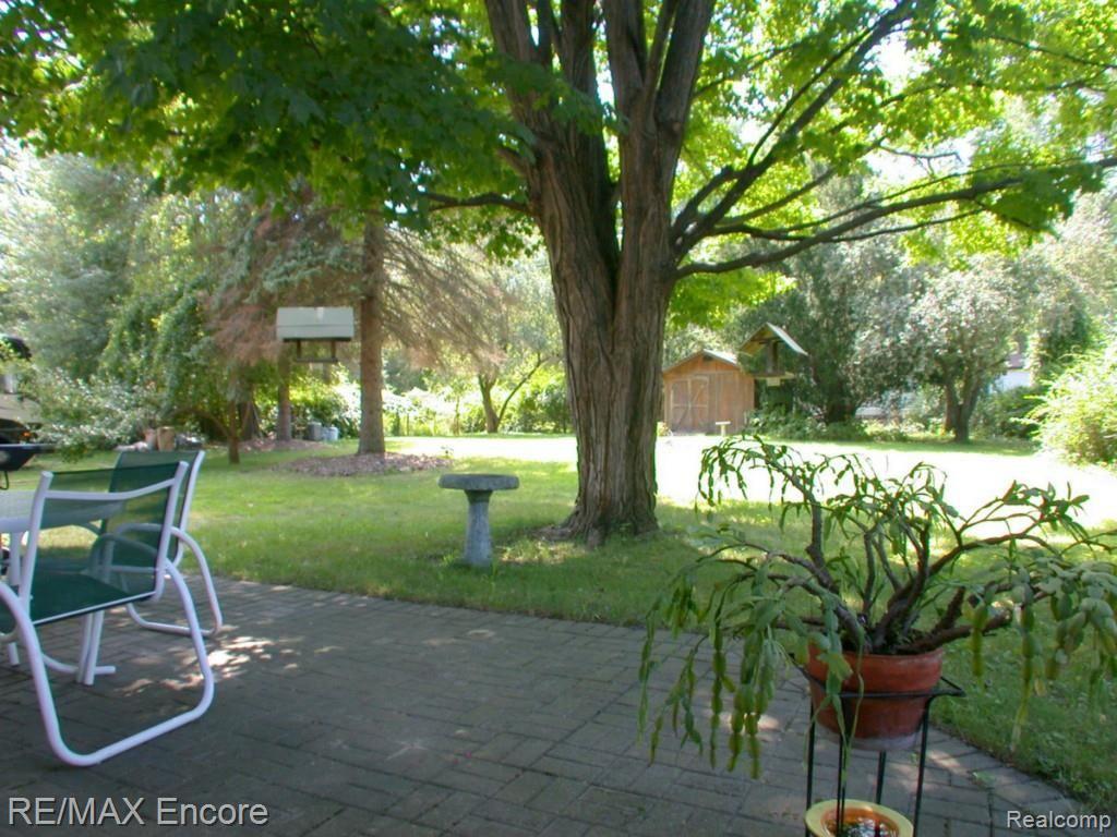 60 Crescent Road Waterford, MI 48327 - Photo 13 of 64 DSCN3396.jpg