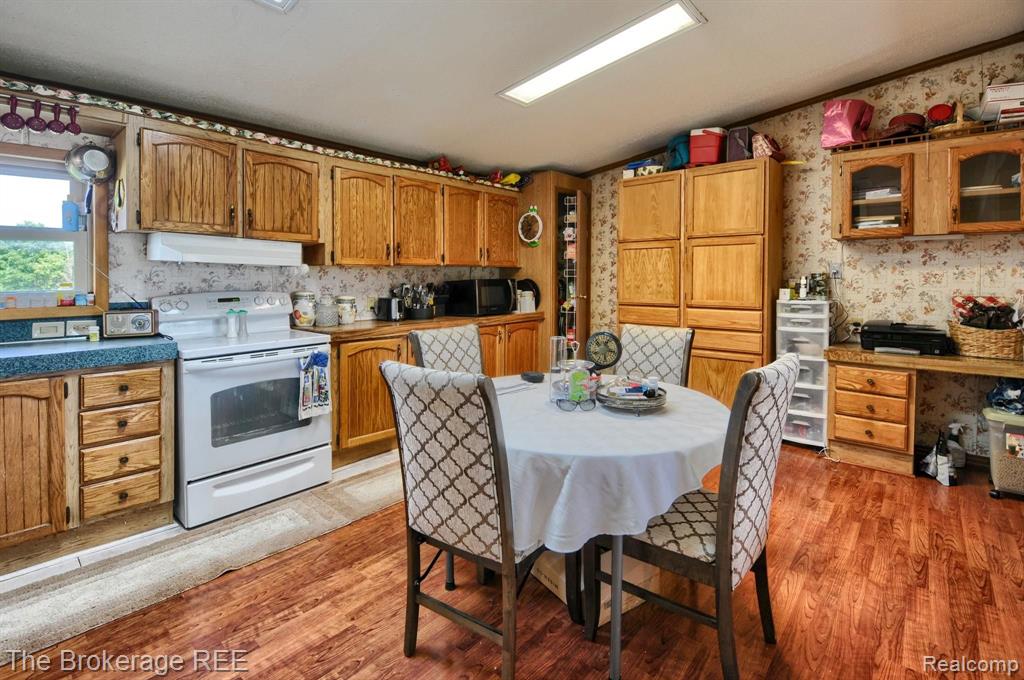 2293 South Oak Road Davison, MI 48423 - Photo 12 of 43 Gallery Image 12