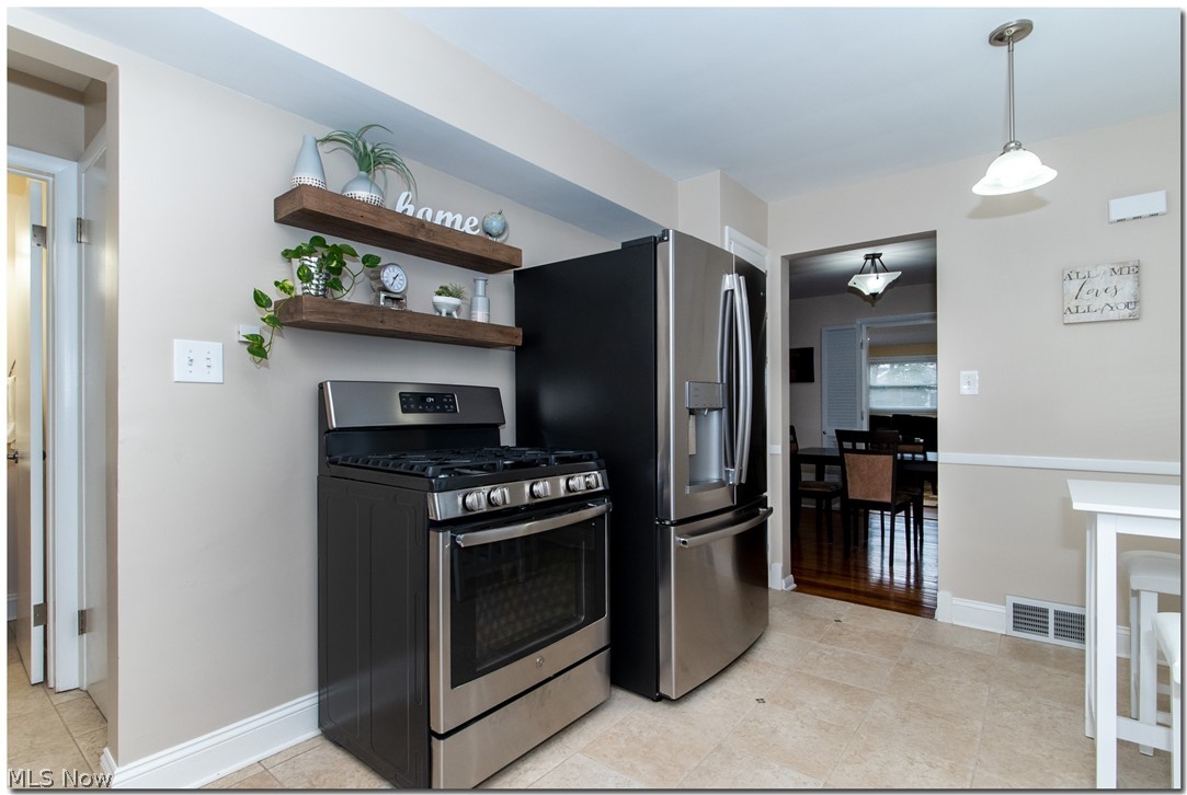 4868 South Sedgewick Road Cleveland, OH 44124 - Photo 19 of 35 Gallery Image 19