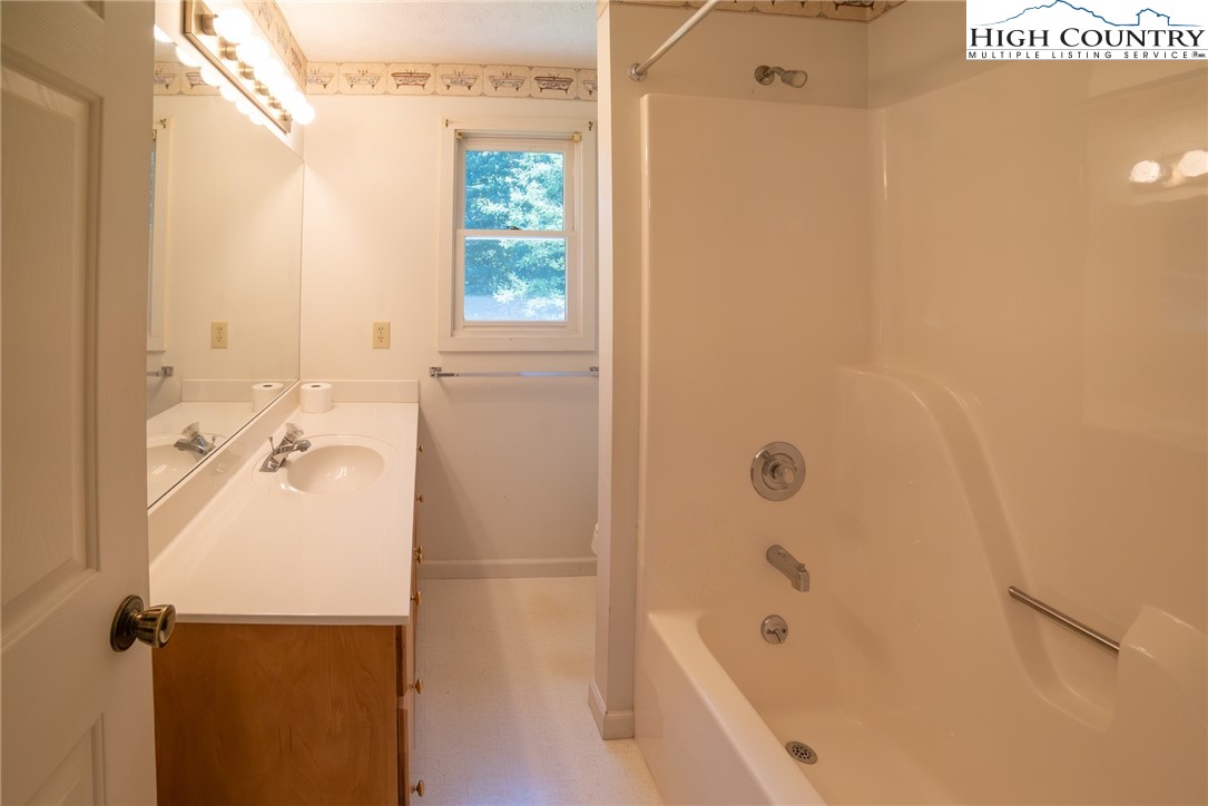 489 Astor Cook Road Blowing Rock, NC 28605 - Photo 18 of 24