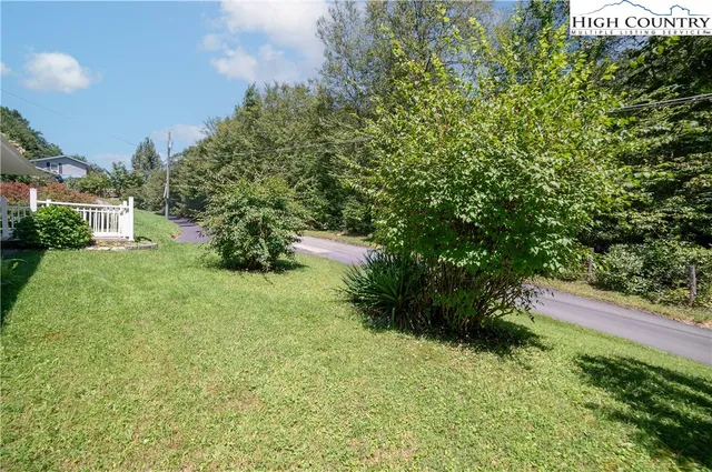 $429,000 | 489 Astor Cook Road, Blowing Rock, NC 28605